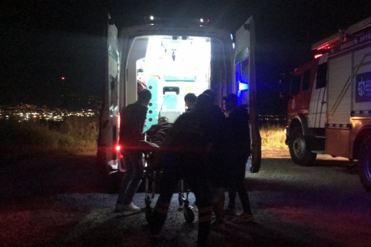 Kocaeli'de kontrolden &ccedil;ıkan minib&uuml;s ağa&ccedil;lık alana u&ccedil;tu