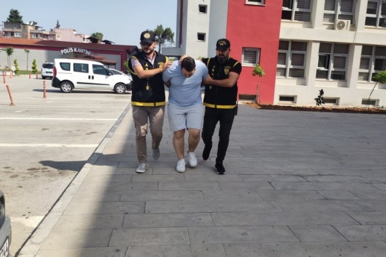 Adana'da amcasını t&uuml;fekle &ouml;ld&uuml;ren ş&uuml;pheli tutuklandı