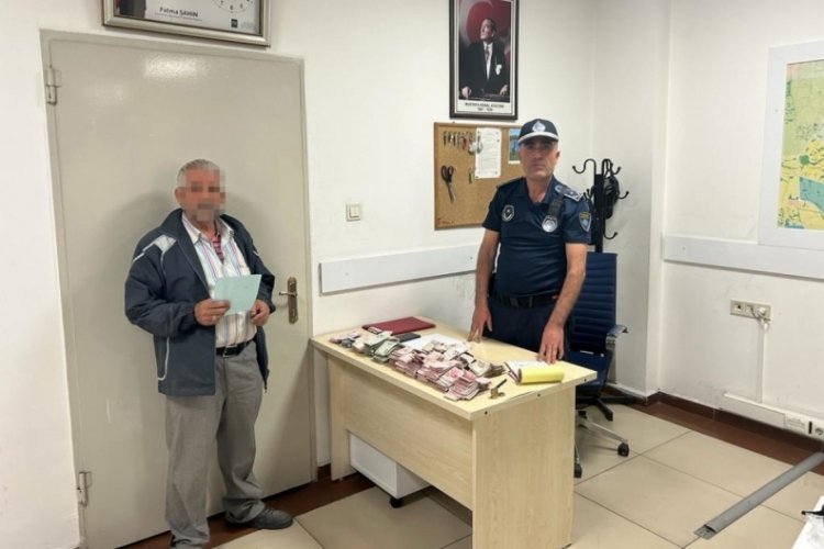 Gaziantep'te dilencinin &uuml;zerinden &ccedil;ıkan para şoke etti