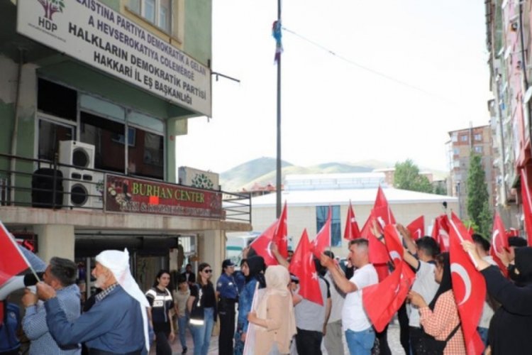 Hakkarili aileler evlat n&ouml;betinin 46'ncı haftasında eylemlerine devam etti