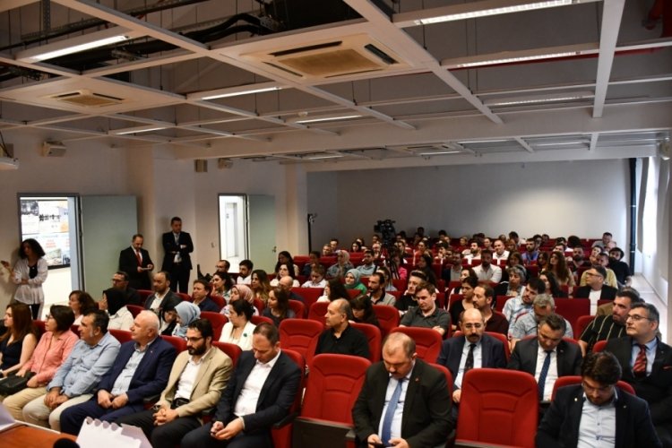 Bursa'da "Deprem ve M&uuml;zecilik Paneli" d&uuml;zenlendi
