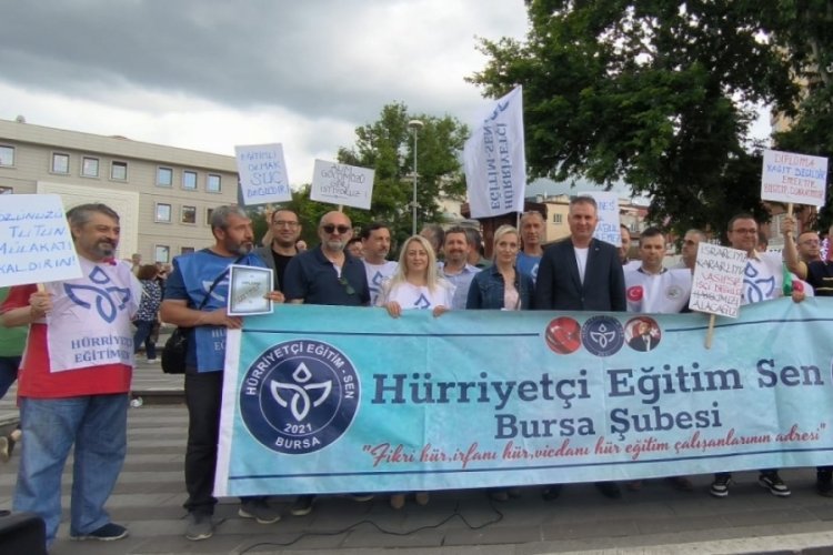 H&uuml;rriyet&ccedil;i Eğitim Sen Bursa Şubeleri adına basın a&ccedil;ıklaması yaptı