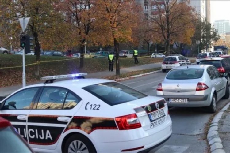 Bosna Hersek'te mescide ve Boşnaklara y&ouml;nelik saldırı