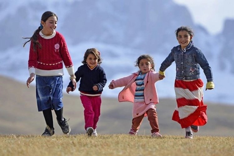 BM, d&uuml;nya genelinde yerinden edilmiş &ccedil;ocuk sayısını duyurdu