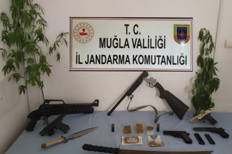 Muğla'da silah ticareti operasyonu: 4 g&ouml;zaltı
