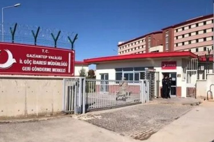Gaziantep'te 17 d&uuml;zensiz g&ouml;&ccedil;men sınır dışı edildi
