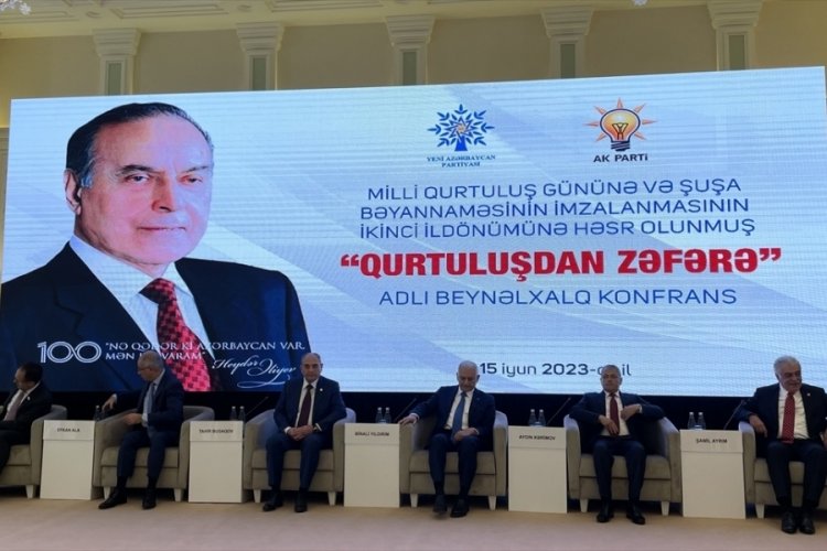 AK Parti ve Yeni Azerbaycan Partisi heyetleri Şuşa'da buluştu