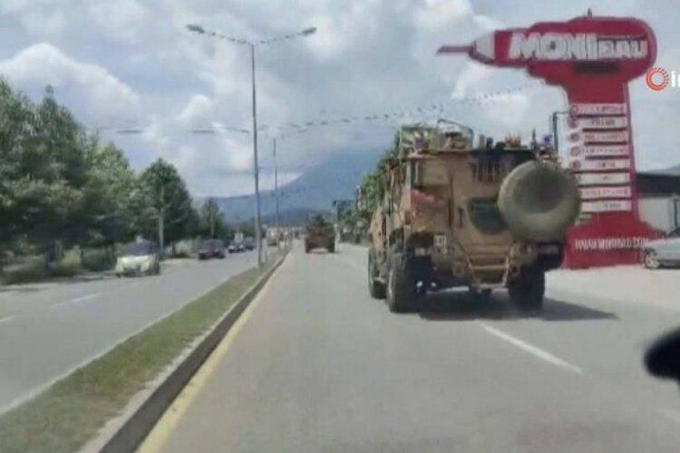 Kosova'da T&uuml;rk komandoları devriye atıyor
