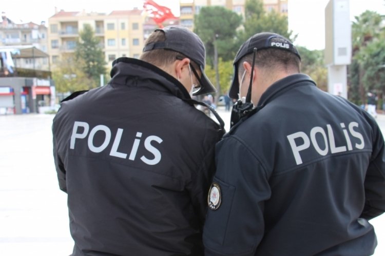 Aydın'da 27 yıl hapis cezası ile aranan şahsı polis yakaladı