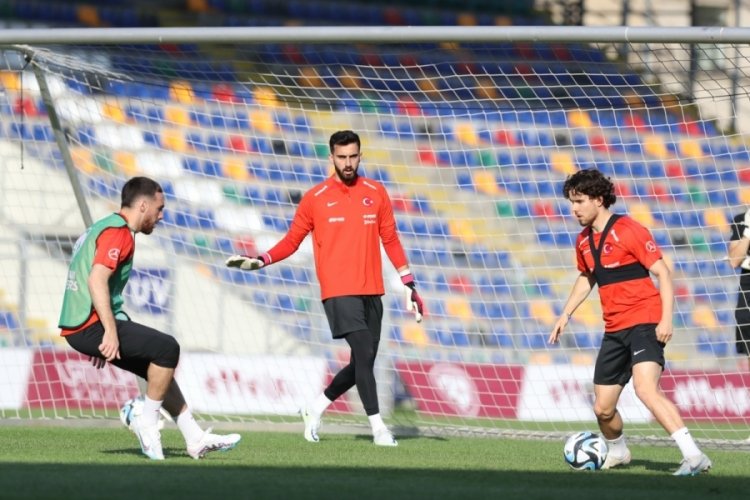 A Milli Takım, Letonya hazırlıklarını s&uuml;rd&uuml;rd&uuml;