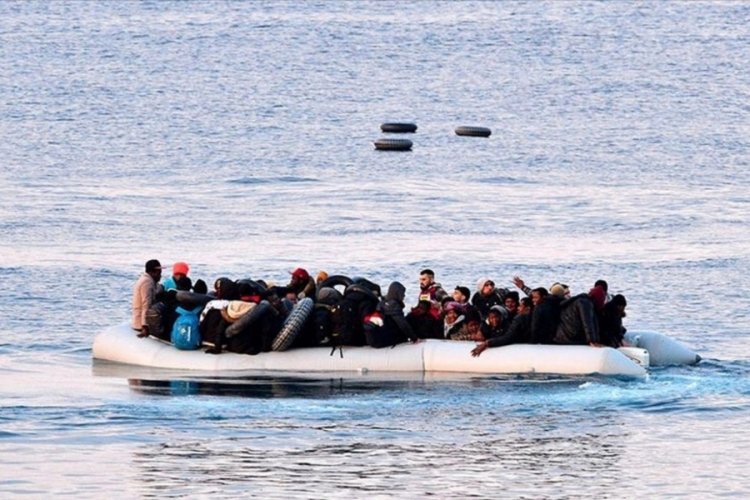 Yunanistan a&ccedil;ıklarında batan teknenin ambarında 100 &ccedil;ocuk olduğu iddia ediliyor