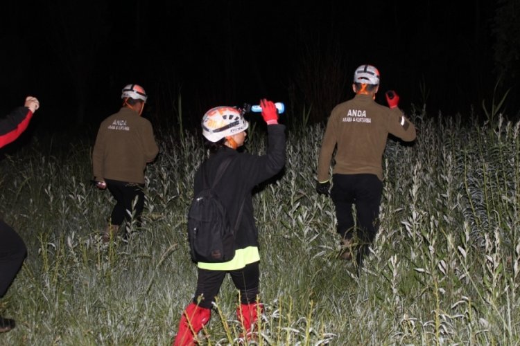 Ekmek almaya giden 8 yaşındaki Eren'den 16 saattir haber yok