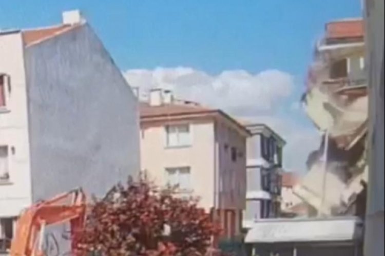 Eskişehir'de kerpi&ccedil; bina &ccedil;&ouml;kt&uuml;