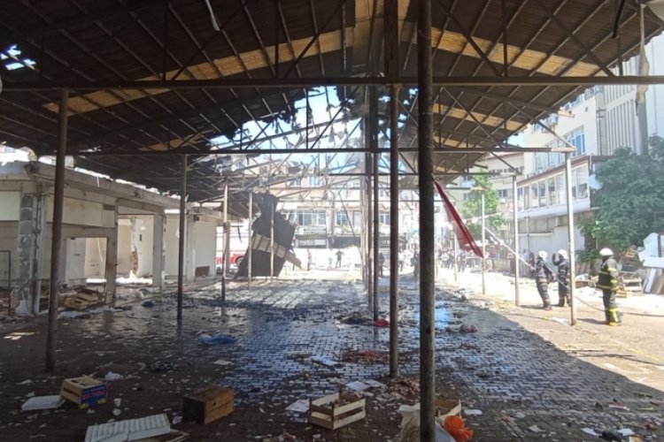 Ordu'da yıkımı s&uuml;ren işyerinde &ccedil;ıkan yangın s&ouml;nd&uuml;r&uuml;ld&uuml;