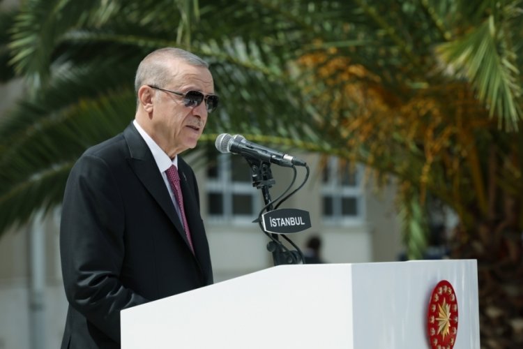 Erdoğan: Kimse &ouml;n&uuml;m&uuml;z&uuml; kesemez