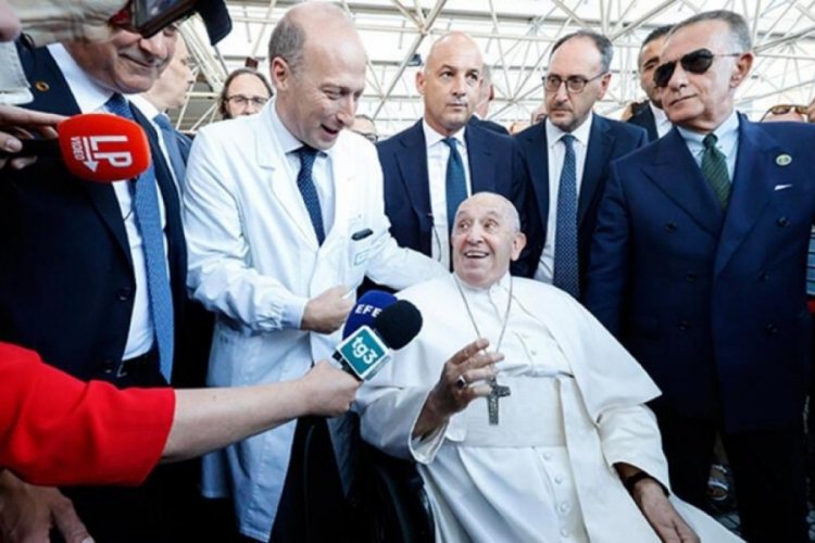 Papa Francis, taburcu oldu