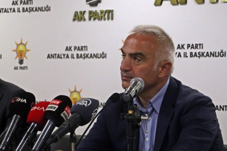 Bakan Ersoy: En fazla geceleme ve en fazla turizm geliri Antalya'dan