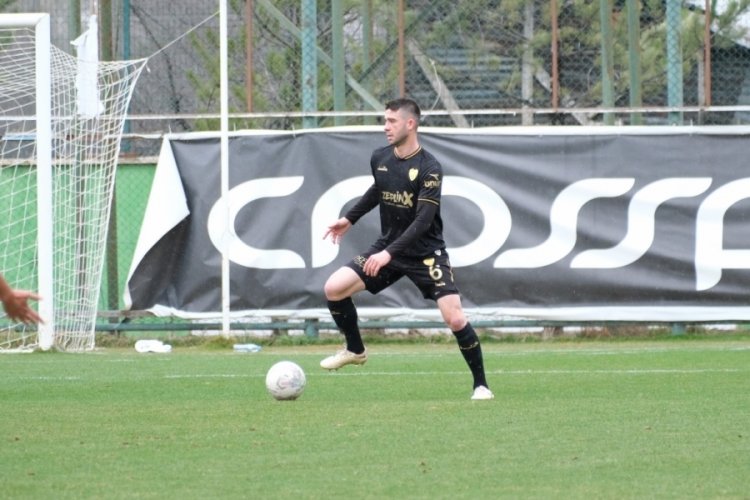 Bursaspor'dan Kubilay S&ouml;nmez i&ccedil;in kutlama mesajı