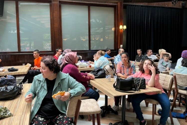 Bursa Otizm Derneği, otizmli bireylere moral etkinliği d&uuml;zenledi