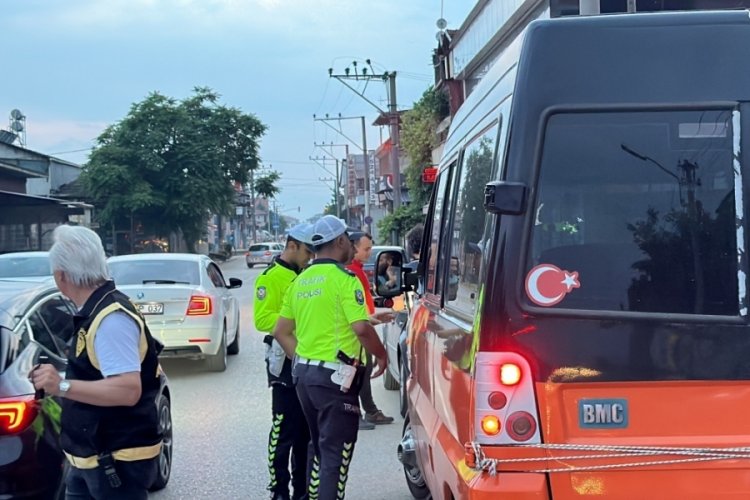 D&uuml;zce'de polisten eş zamanlı denetim