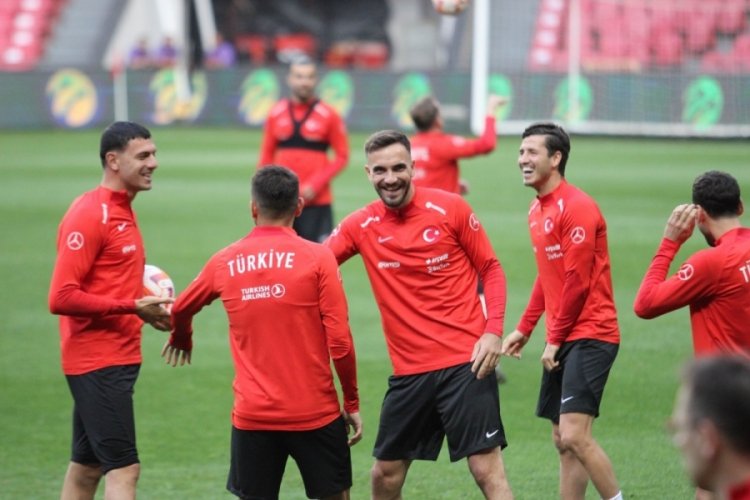 A Milli Takım Galler ma&ccedil;ı hazırlıklarını tamamlandı