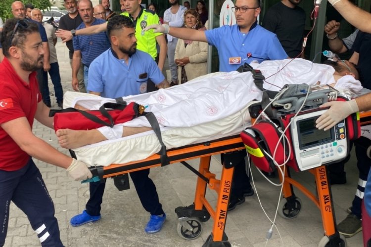 Konya'da kavgada g&ouml;ğs&uuml;nden bı&ccedil;aklandı! Hava ambulansı ile sevk edildi