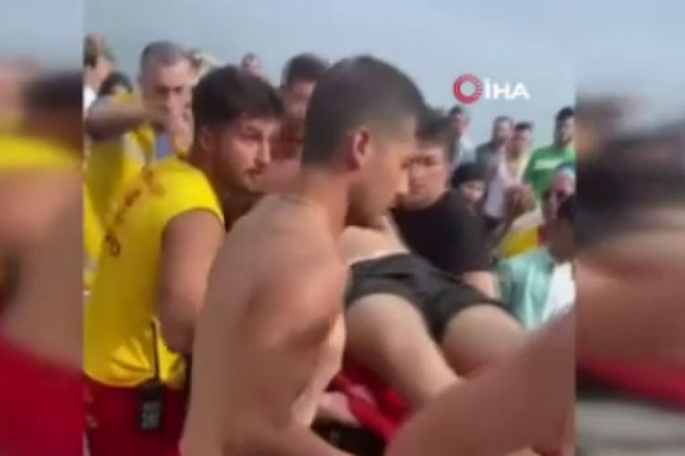 İstanbul'da denize giren Suriye uyruklu &ccedil;ocuk boğularak hayatını kaybetti!