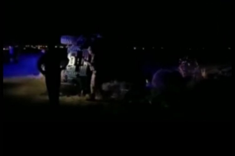 Mardin'de askeri ara&ccedil; yan yattı! 2 kişi yaralandı