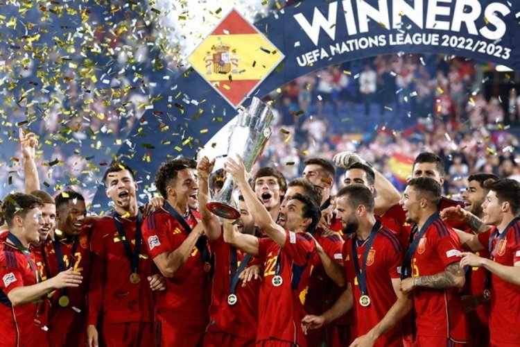 UEFA Uluslar Ligi'nde İspanya şampiyon oldu!