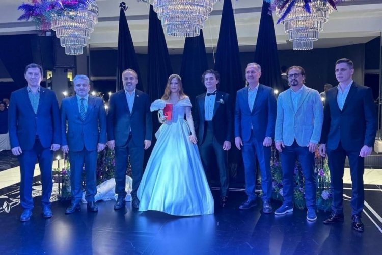 Bursaspor'un eski oyuncusu, Ali Akman d&uuml;nya evine girdi
