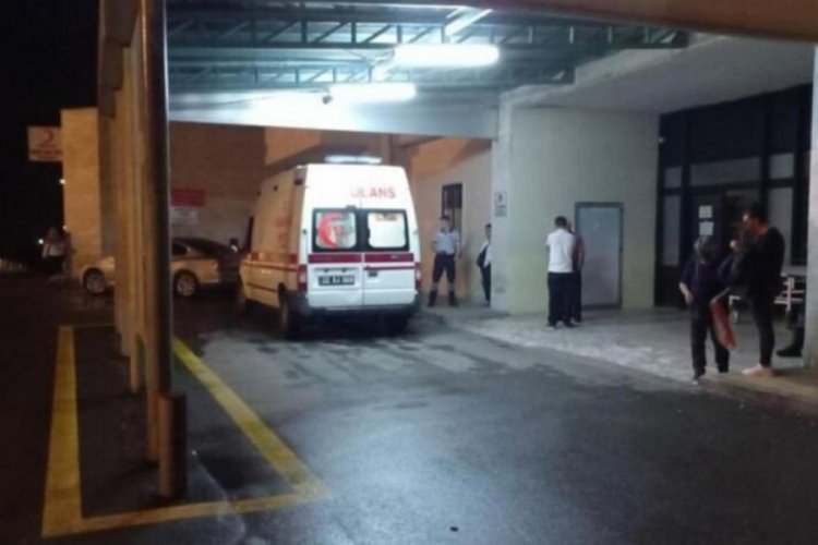 Edirne'de kuvvetli fırtına &ccedil;atıda &ccedil;alışan 5 iş&ccedil;iyi savurdu