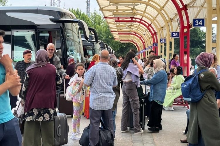 Bursa Otob&uuml;s Terminalinde yoğunluk başladı