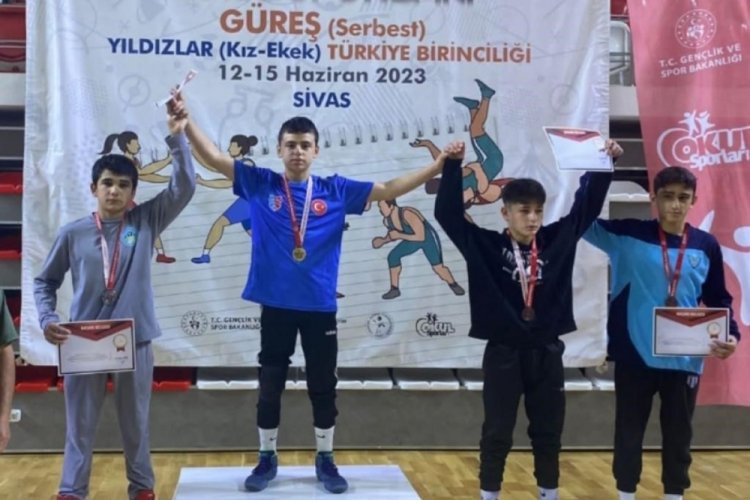Antalya Kepezli g&uuml;reş&ccedil;i T&uuml;rkiye Şampiyonu oldu!