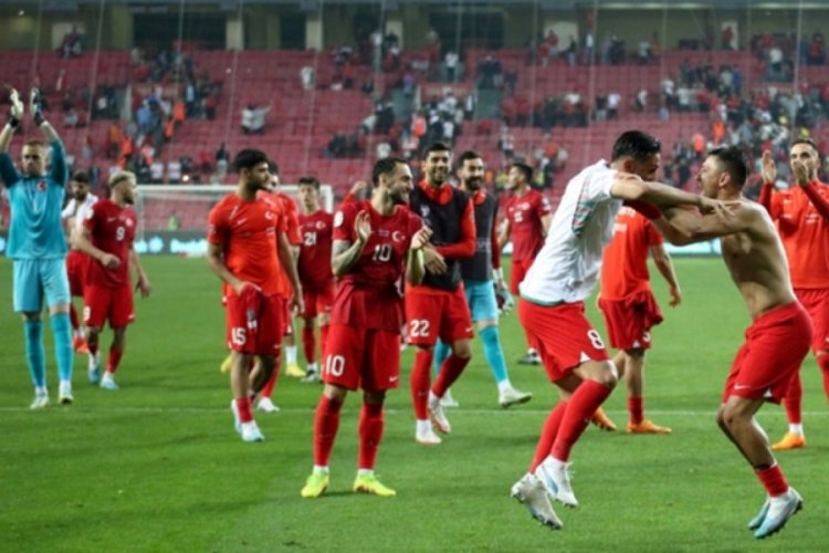 Hakan &Ccedil;alhanoğlu: İlk defa penaltı ka&ccedil;ırdım
