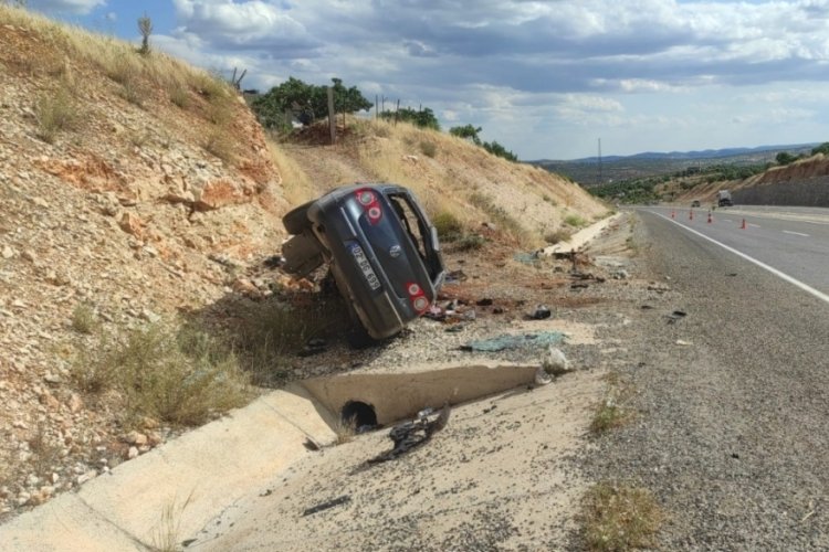 Kontrolden &ccedil;ıkan otomobil takla attı: 1 yaralı