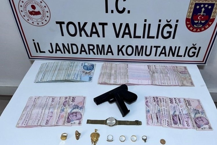 Tokat'ta boh&ccedil;acı kılığındaki 3 hırsız g&ouml;zaltına alındı