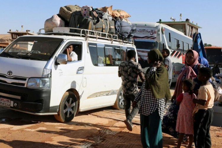 Sudan'da i&ccedil; savaş y&uuml;z&uuml;nden 2 milyon insan g&ouml;&ccedil; etti