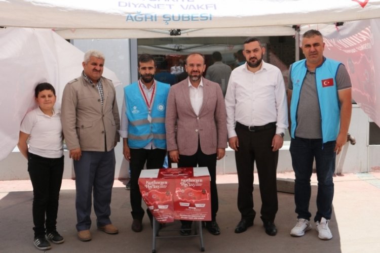 Ağrı'da kurban bağış standı kuruldu