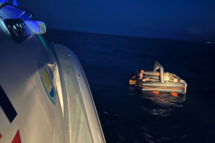 Bodrum'da 4 d&uuml;zensiz g&ouml;&ccedil;men kurtarıldı