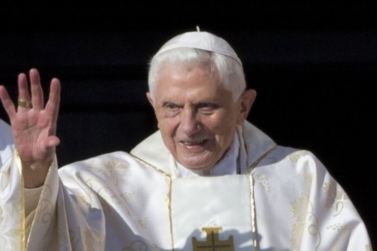Eski Papa 16. Benedictus'un miras bıraktığı ha&ccedil; &ccedil;alındı