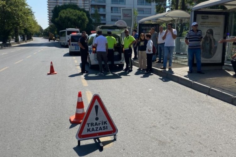 &Ccedil;arpmamak i&ccedil;in ani fren yaptı: 1 yaralı