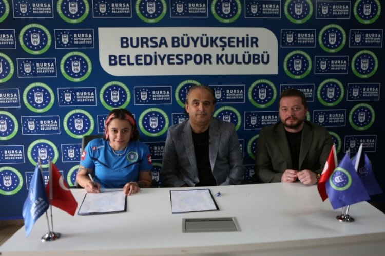 Simay Kulak&ccedil;eken yuvaya d&ouml;nd&uuml;