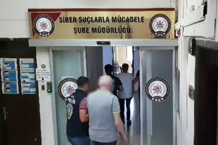 Gaziantep'te siber su&ccedil;lara y&ouml;nelik operasyon