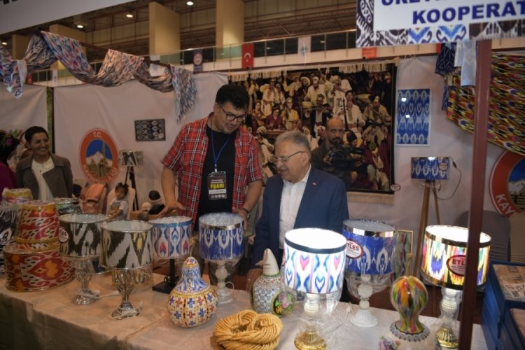 Başkan B&uuml;y&uuml;kkılı&ccedil;'a &uuml;reten kadınlardan teşekk&uuml;r