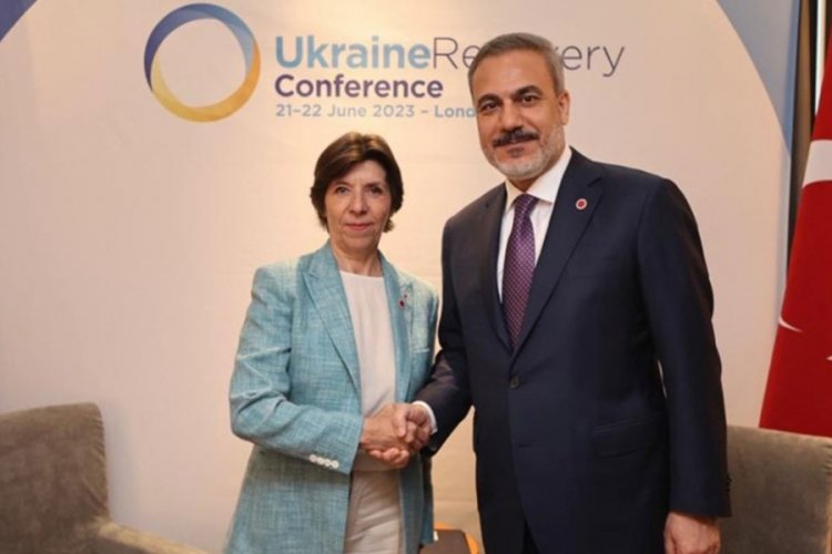 Bakan Fidan'dan Londra'da diplomatik temaslar