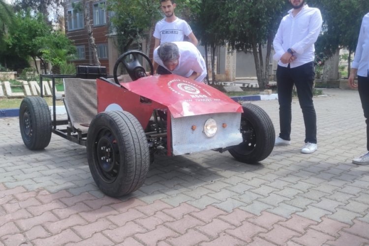 Gen&ccedil;ler iki ayda otomobil tasarladı