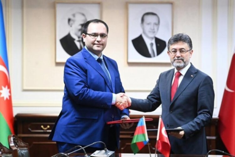 Bakan Yumaklı, Azerbaycanlı mevkidaşı ile bir araya geldi