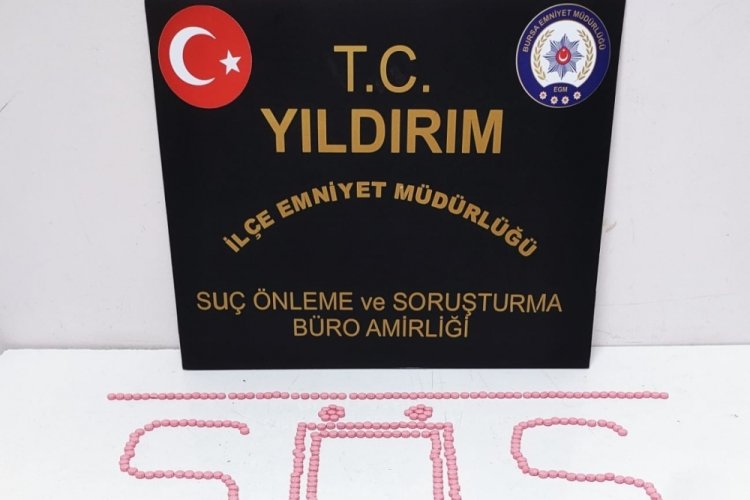 Bursa'da park halindeki otomobilde uyuşturucu ele ge&ccedil;irildi