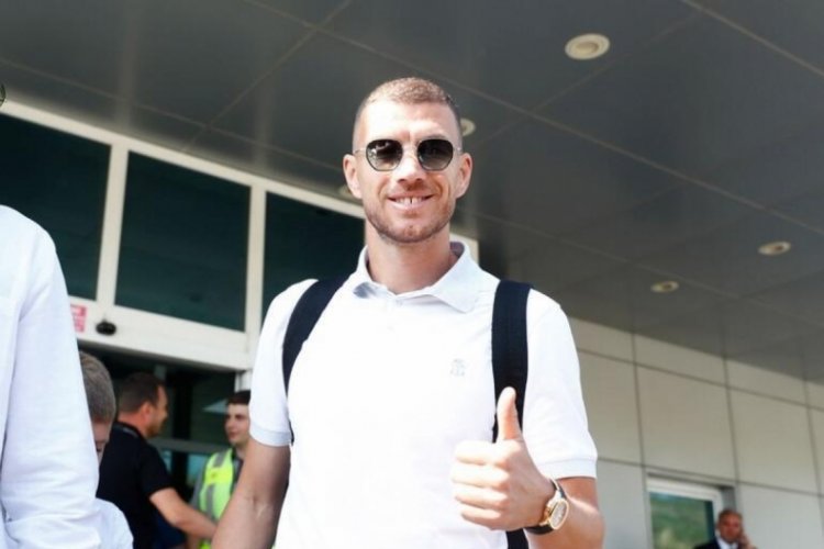 Fenerbah&ccedil;e Edin Dzeko transferini KAP'a bildirdi