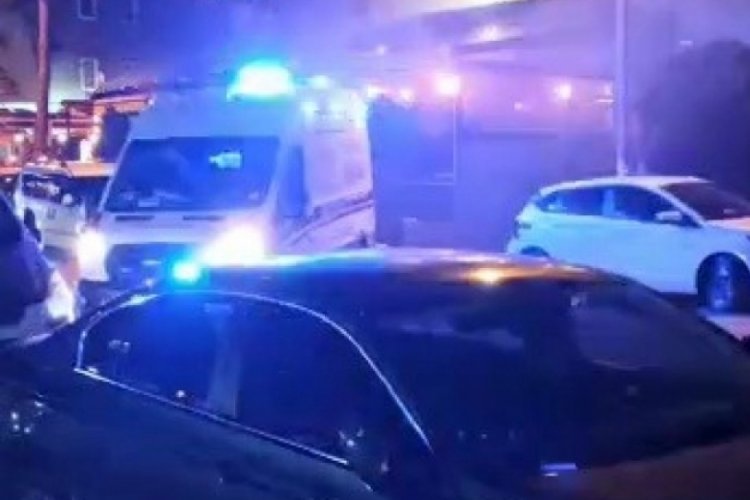 Karab&uuml;k'te otel mutfağındaki yangın